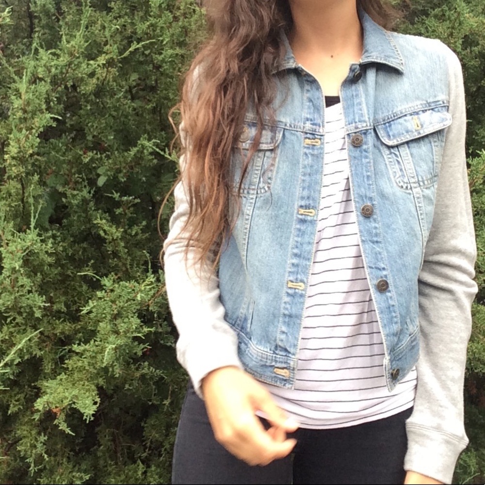 Jean or denim jacket